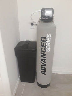 Advanced Series Water Softener with Clack WS1 Valve