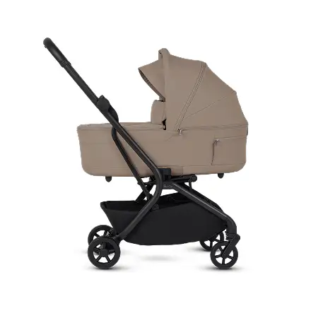 Silver Cross Nia Features