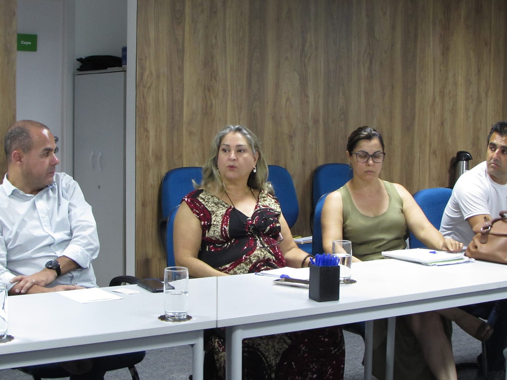 Conselho dos Fundos Sociais recebe representante de Santa Branca