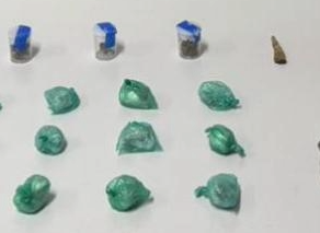 Guararema, SP: Polícia Militar detém homem com drogas no centro da cidade