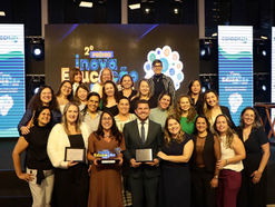2º Prêmio Inova Educação consagra quatro vencedores em noite de celebração regional