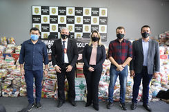 CONDEMAT recebe doação de mais de 500 cestas básicas da Delegacia Seccional