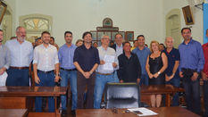 Secretário de Transporte assina ordem de serviço para a Estrada Santa Branca/Guararema