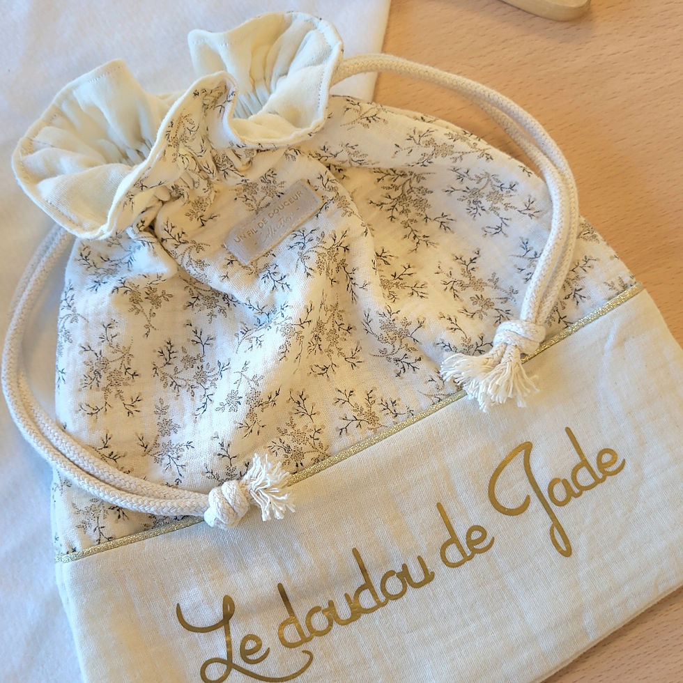 pochon personnalisé écru et motif floral