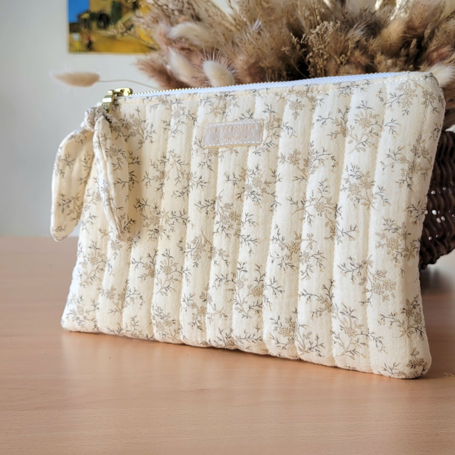 pochette matelassée beige