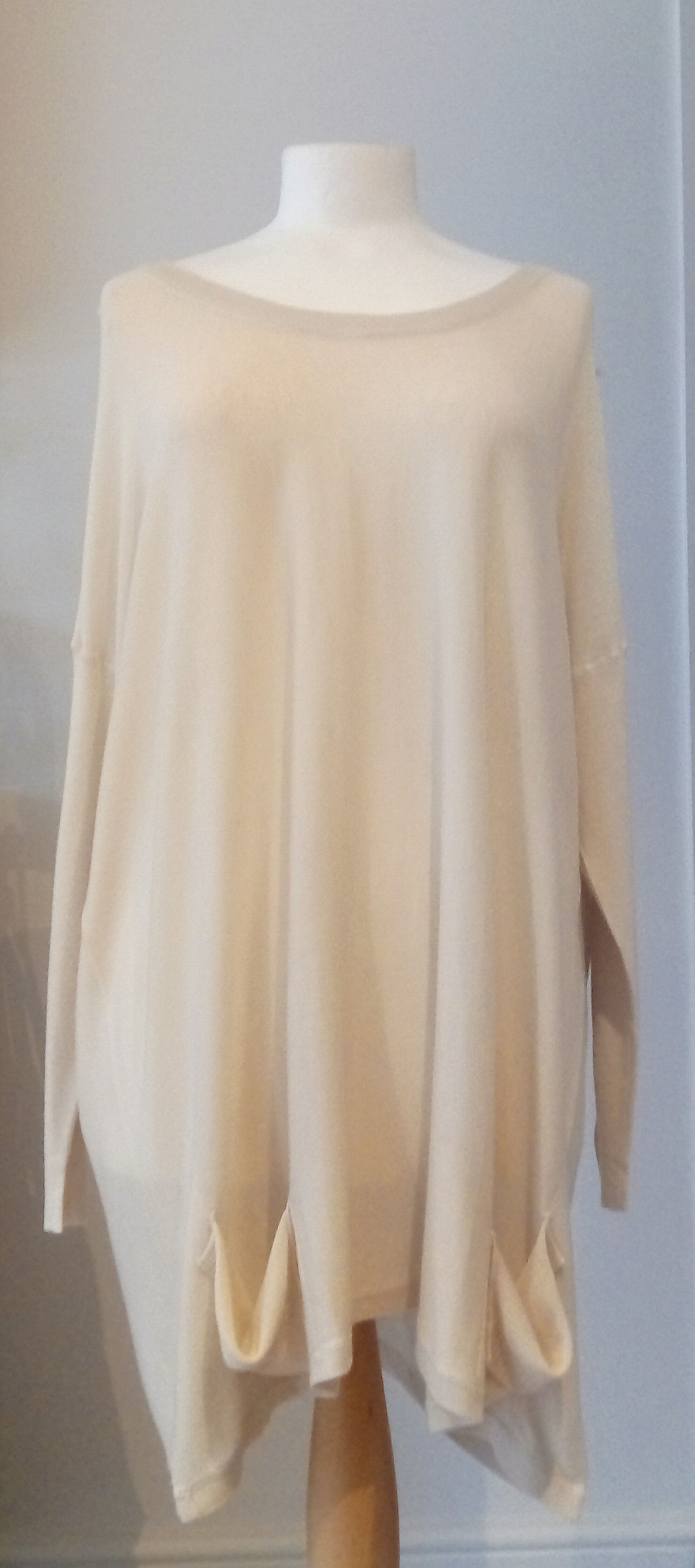 Oversized Twin Pocket Top