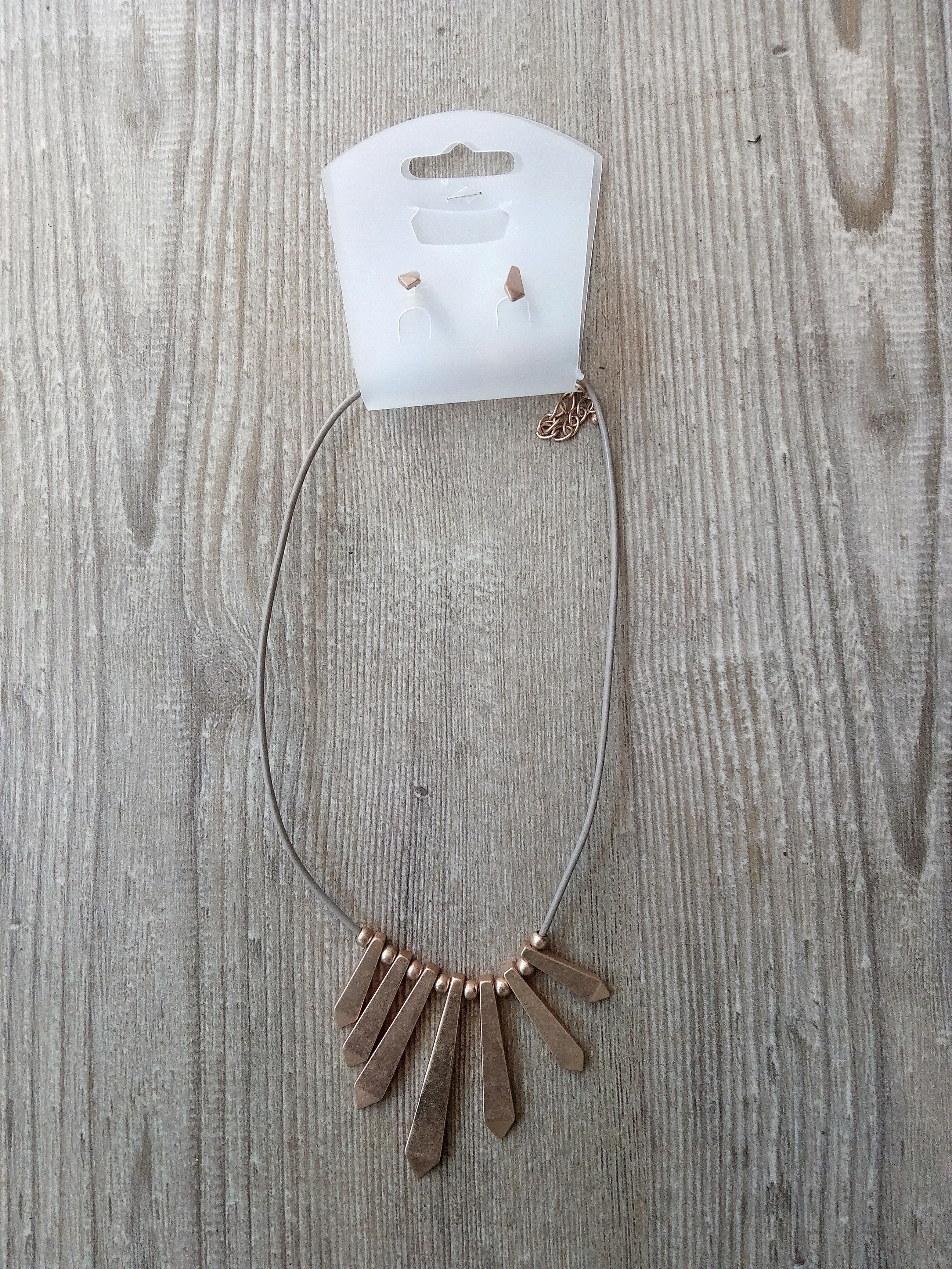 Gold Necklace Set