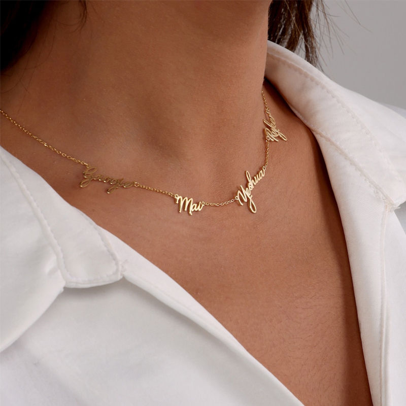 Miniatura: Olivia Names Necklace