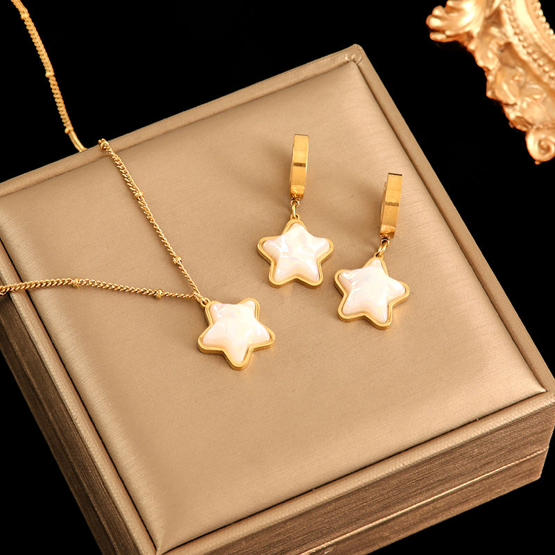 Miniatura: Elise Bloom Collection
