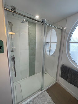 MH - Main Bathroom 5