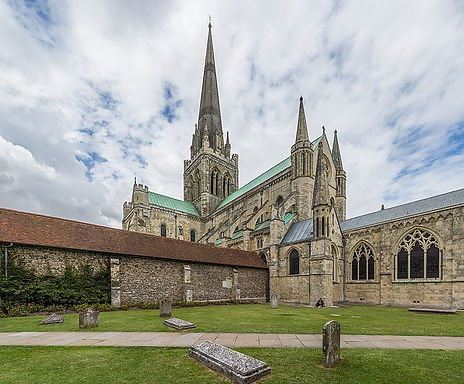800px-Chichester_Cathedral_Exterior,_West_Sussex,_UK_-_Diliff.jpeg