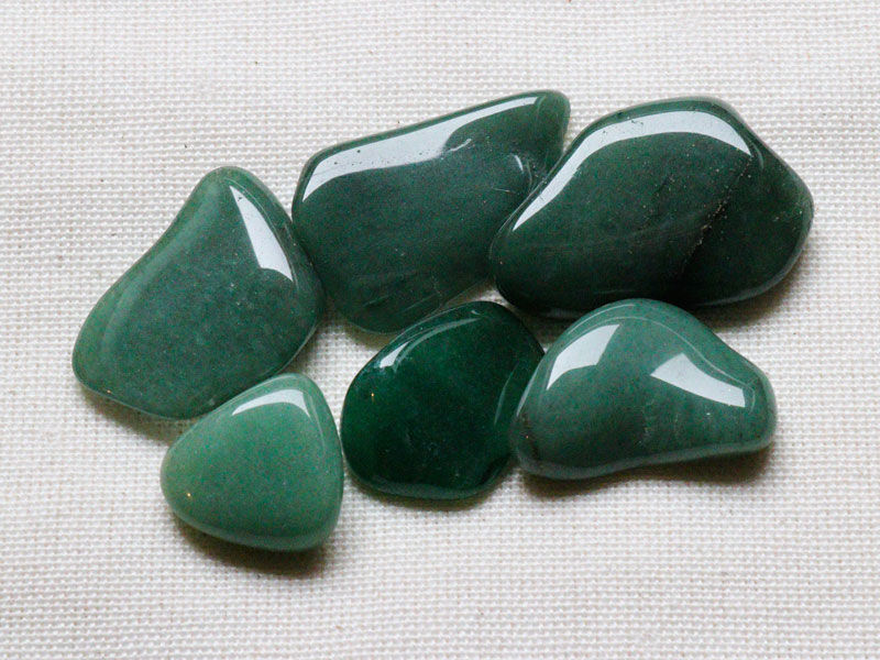 Green Quartz Tumblestones - 50gm with blue velvet pouch
