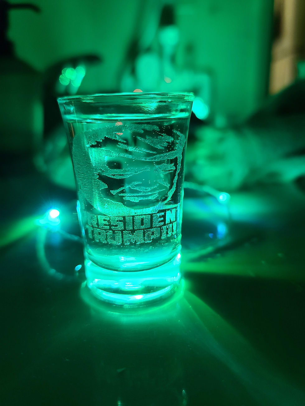 Thumbnail: donald trump shot glasses