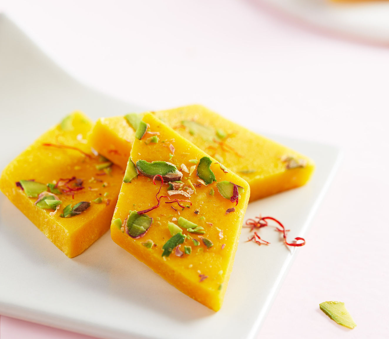 MOM 31-3-20227594-min.jpeg