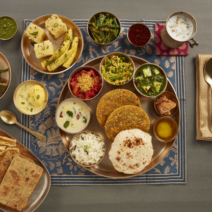 Gujarati Thali Big-min.jpeg
