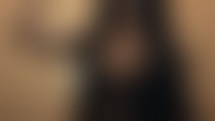 Anne Hathaway en Mother Mary