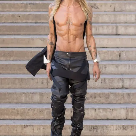 El ‘templo’ de Rick Owens: lecturas simbólicas de su desfile SS26