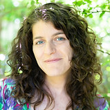 Rabbi Hayley profile pic.jpg