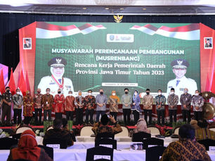 Gubernur Khofifah Paparkan 7 Prioritas Pembangunan Jatim di Musrenbang RKPD 2023