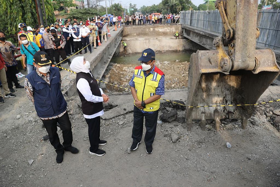 Khofifah menegaskan pihaknya akan menggenjot upaya perbaikan dan memastikan percepatan revitalisasi Jembatan Ngaglik agar semuanya rampung pada H-10 lebaran.