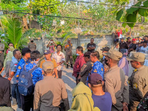 Pemkot Surabaya Tak Bisa Tutup Wisata Jurang Kuping, Pendemo : Jangan Halangi Rezeki Kami