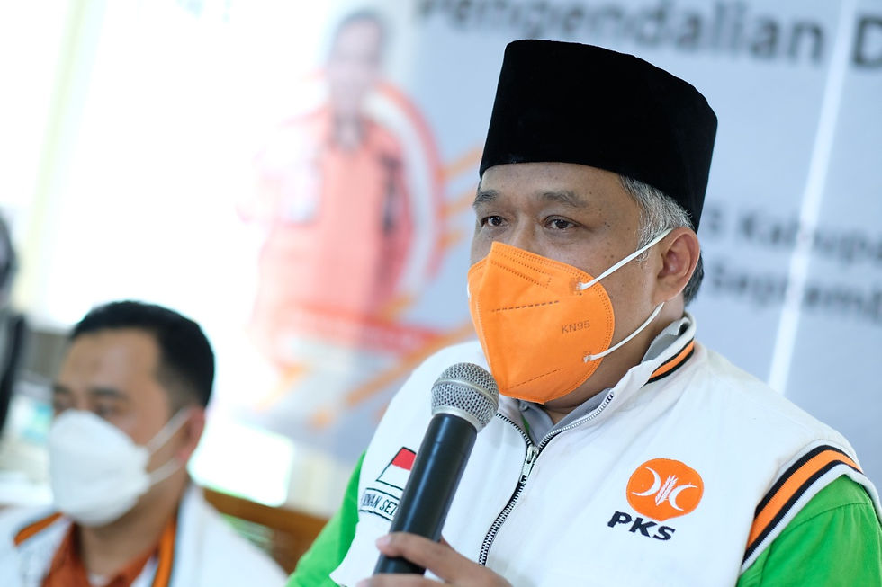 "Pers harus memberikan informasi yang bersifat mendidik di seluruh sektor, utama bagi kalangan perempuan dan milenial," ujar Kang Irwan.