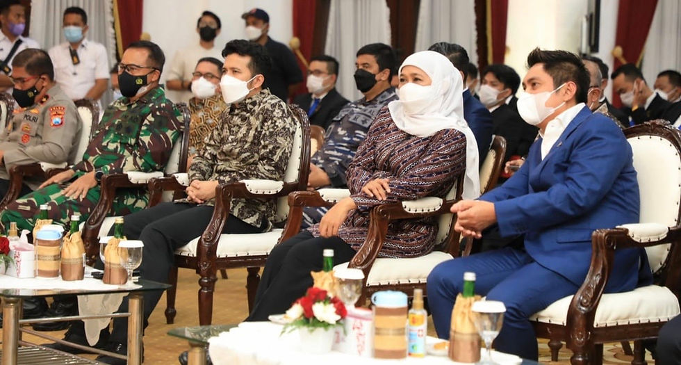 Khofifah saat acara Pelantikan dan Pengukuhan Pengurus BPD HIPMI Jatim masa bakti 2021-2024 di Gedung Negara Grahadi Surabaya, Rabu (27/10).( Foto: Siswanto)
