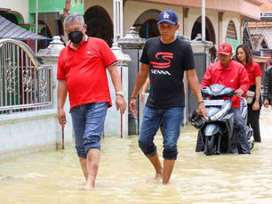 Luapan Kali Bengawan Njero Rendam Jalan Desa Ketapangtelu, Ketua DPRD Jatim Turut Prihatin