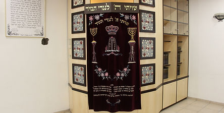 ריהוט למוסדות בהזמנה, רהיטים למוסדות בהזמנה, ריהוט למוסדות בהתאמה, רהיטים למוסדות בהתאמה, נגרות למוסדות, נגרות לבתי מלון, נגרות פרטית בהזמנה, נגרות לעסקים