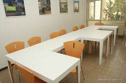 ריהוט למוסדות בהזמנה, ריהוט לעסקים