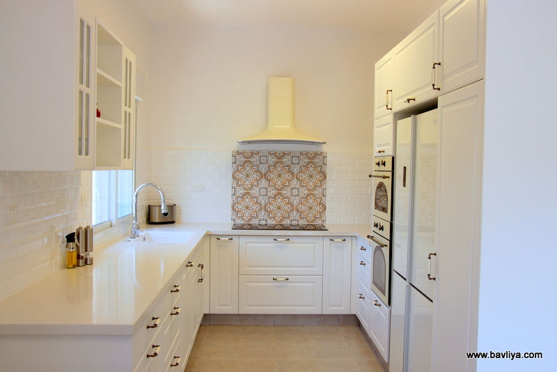 מטבח פרובנס עם מסגרת מלואה