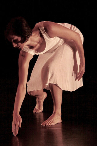 Performing Window Dressers. Choreographed by John Malashock.