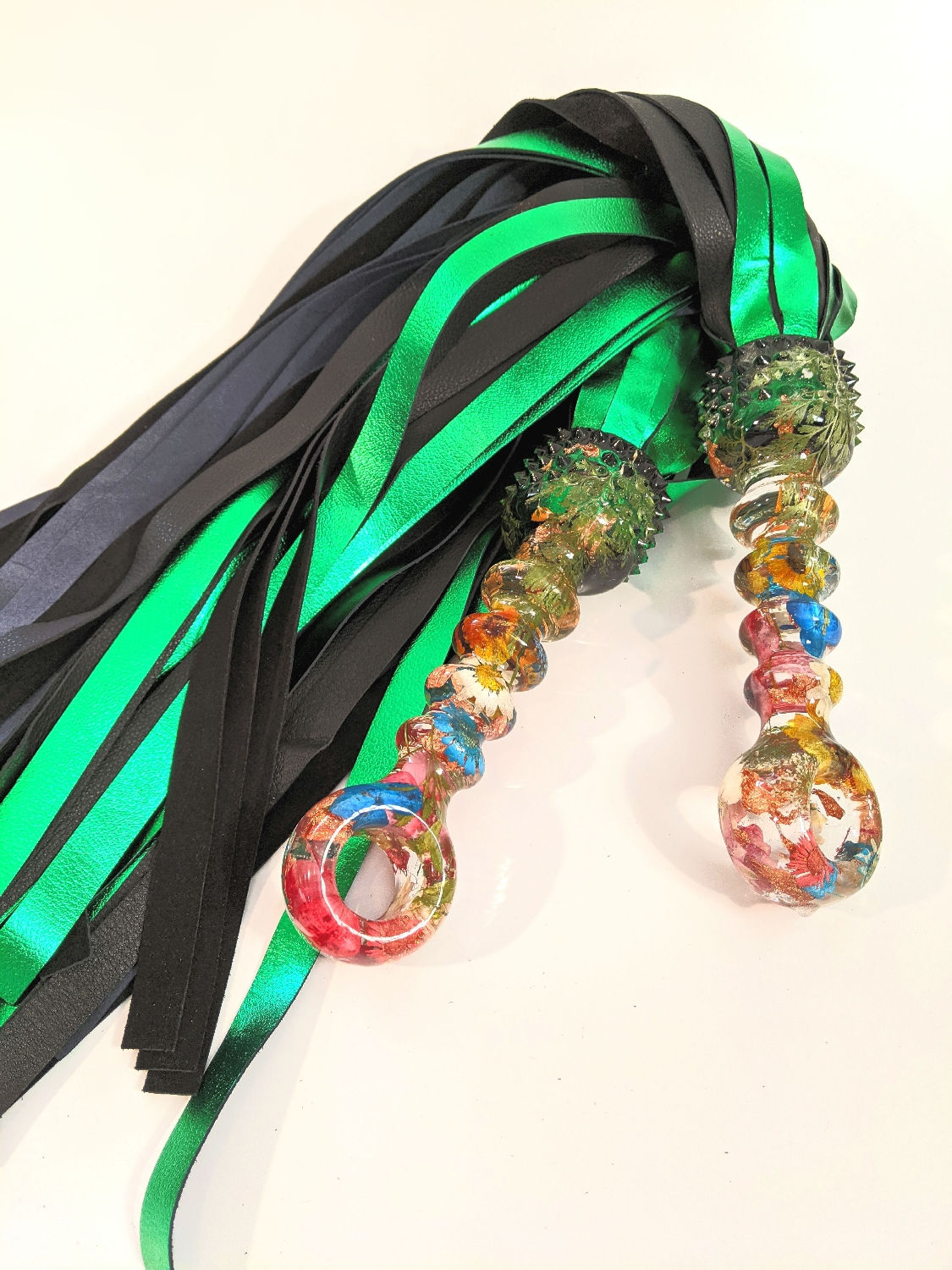 Cruella - Green/Black with Flower Handle