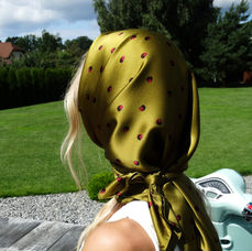 How to Style a Silk Scarf: 7 Elegant Ways