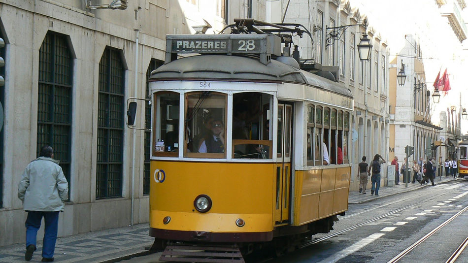 COMO SE LOCOMOVER EM LISBOA