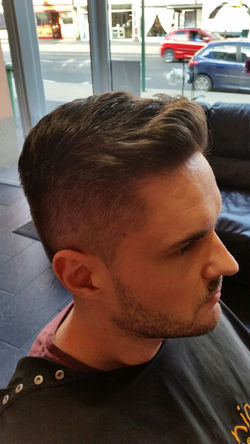 image-2ab70678a14dfdcbf04e58b7bbd5dbdf2a3abf1755120927576417f7a3828df0-V