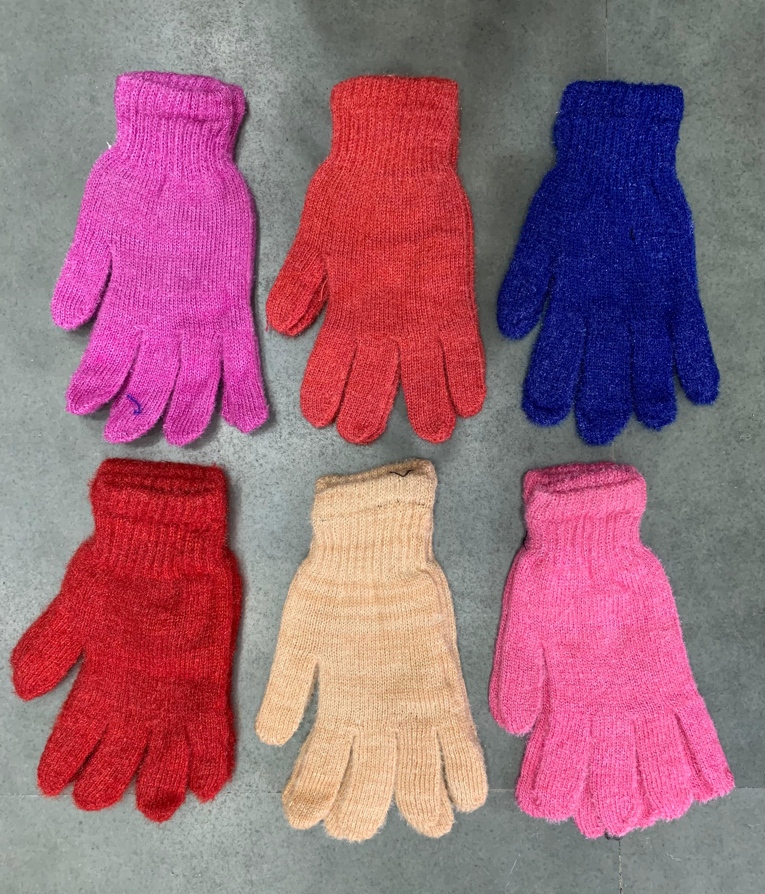 GLOVES
