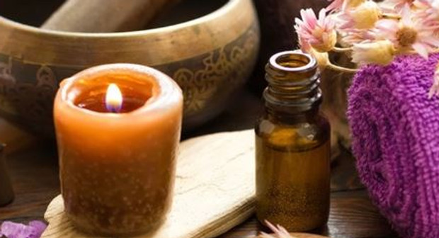 photo couleur d'une ambiance pour un massage tantrique dans un heberegement insolite prés de Montpellier