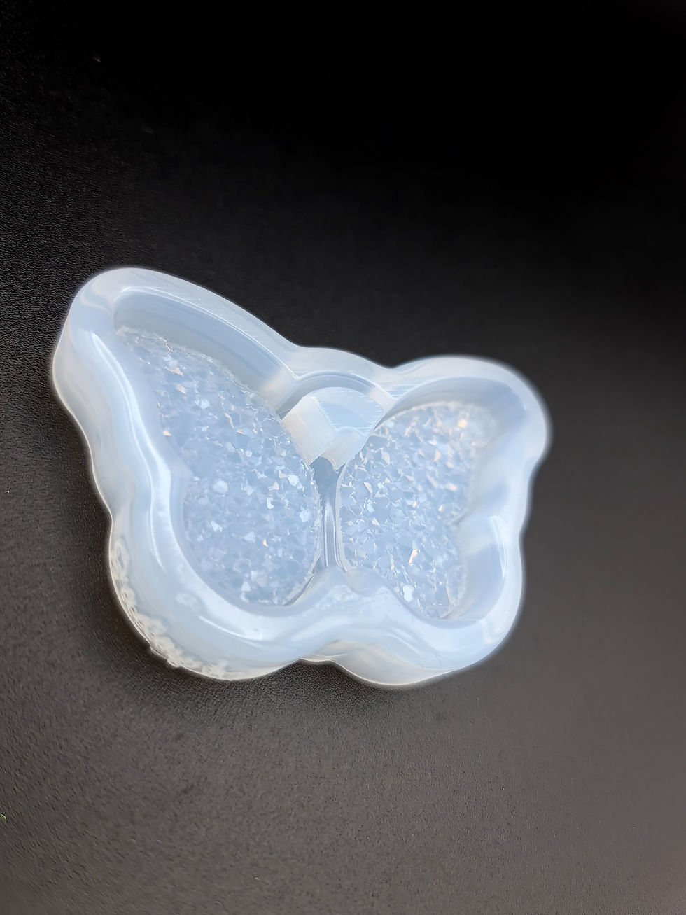 Miniatura: Small druzy butterfly with edge mold