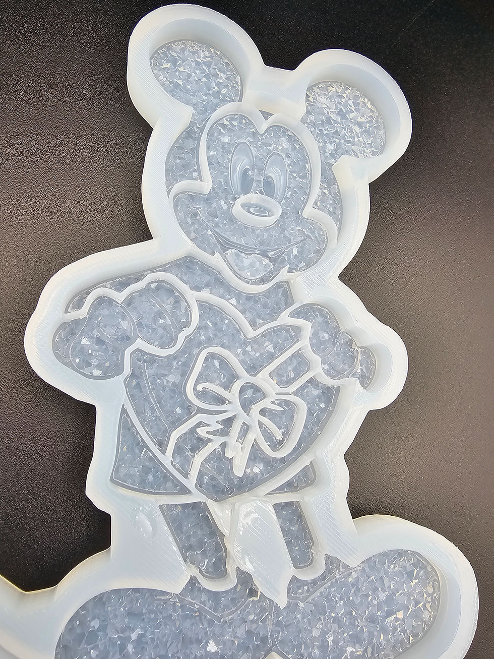 Miniature : Druzy Valentine Mickey and a base mold