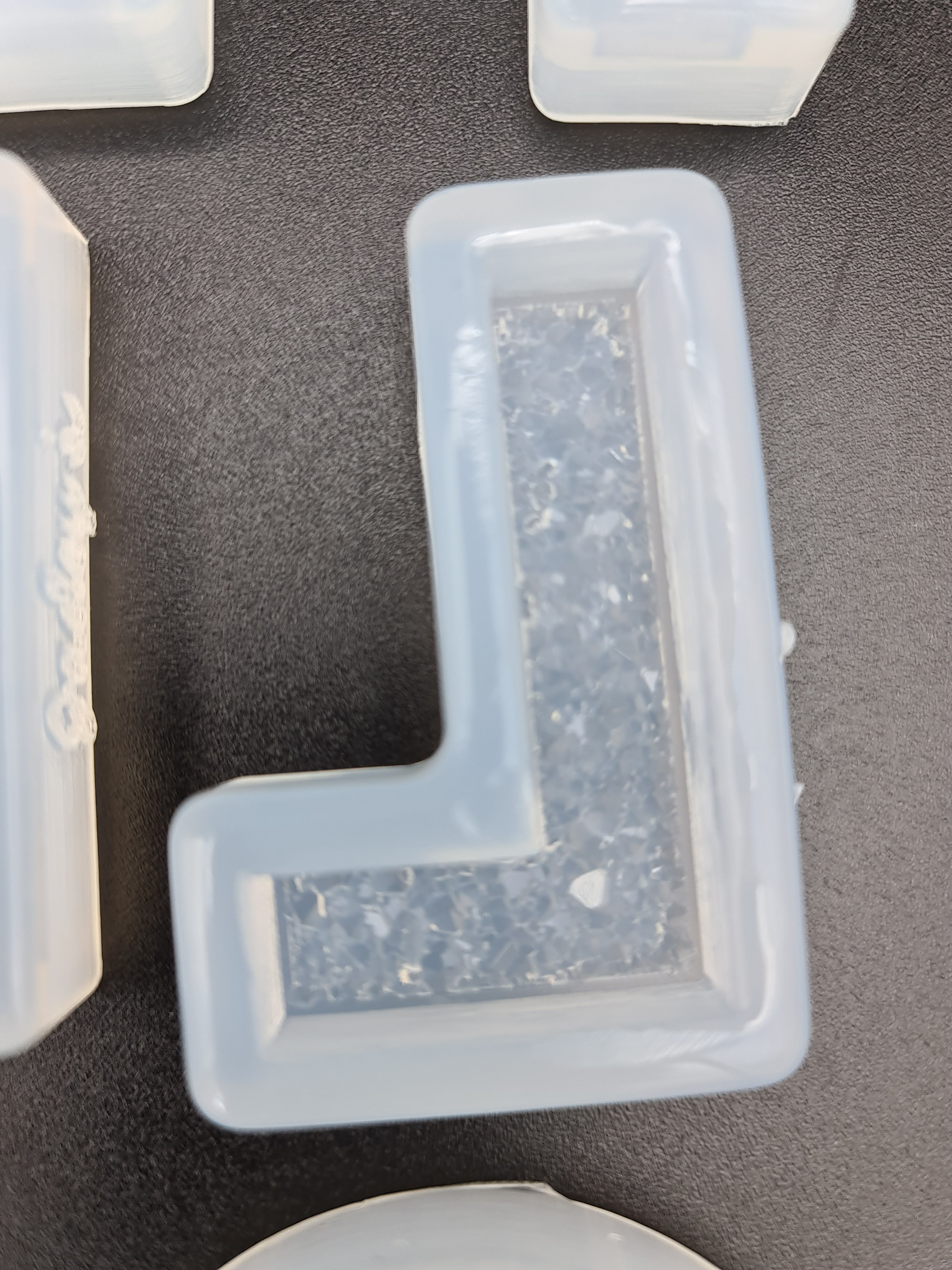 Druzy letter L mold