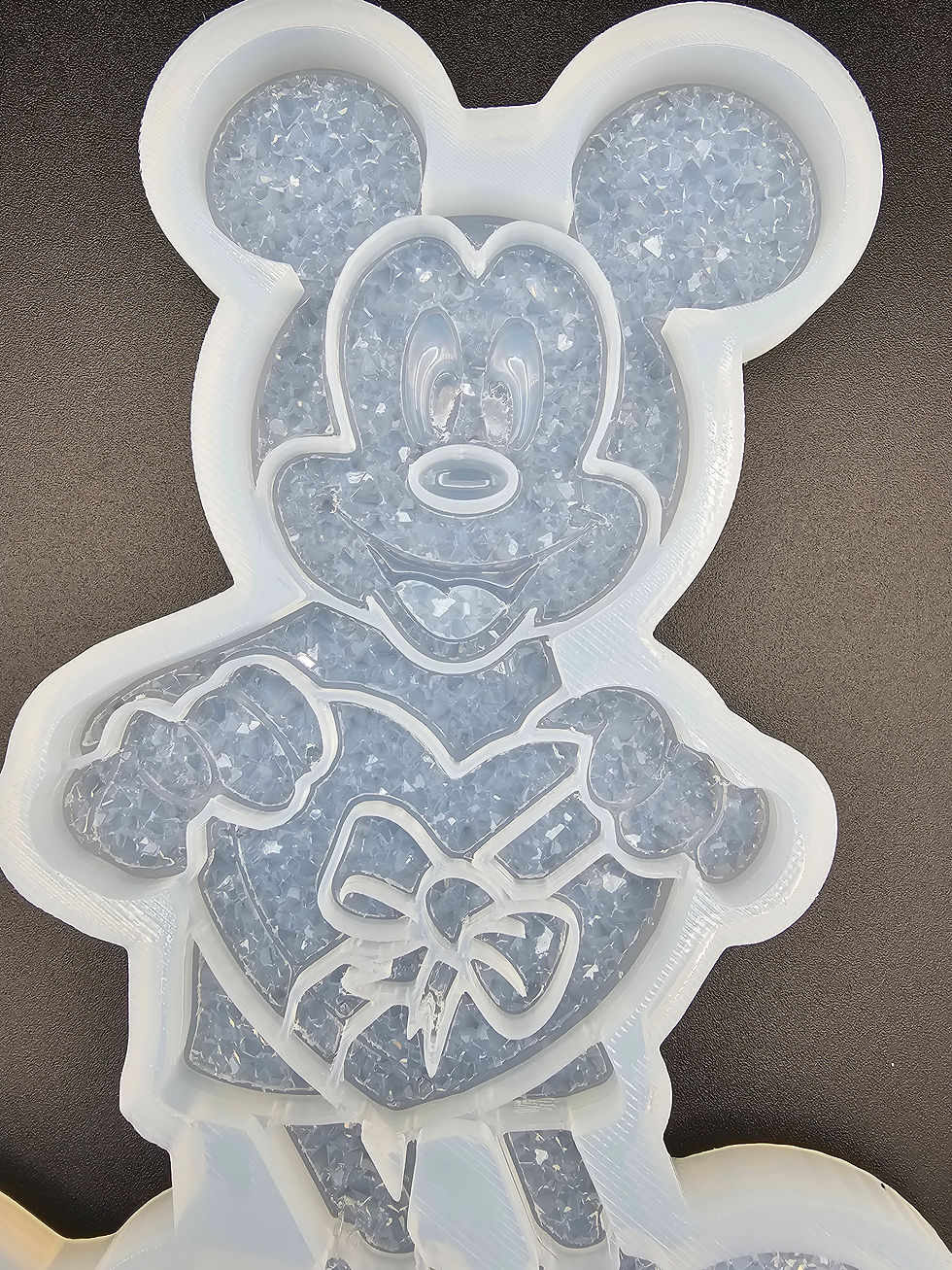 Miniature : Druzy Valentine Mickey and a base mold