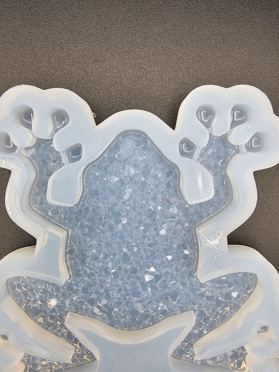 Thumbnail: Druzy frog mold
