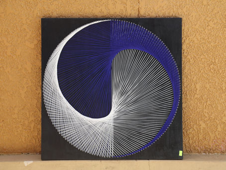 How to create a string art Yinyang wall hanging