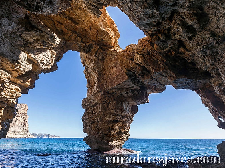 cala_moraig_7H9A2314_edited_edited_edit