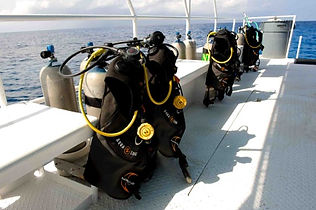 Quality Dive Gear Grand Cayman. Spacious Boats