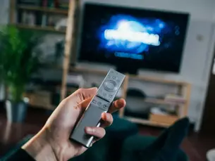 Ini Dia Perbedaan Antara TV Kabel dan TV Satelit