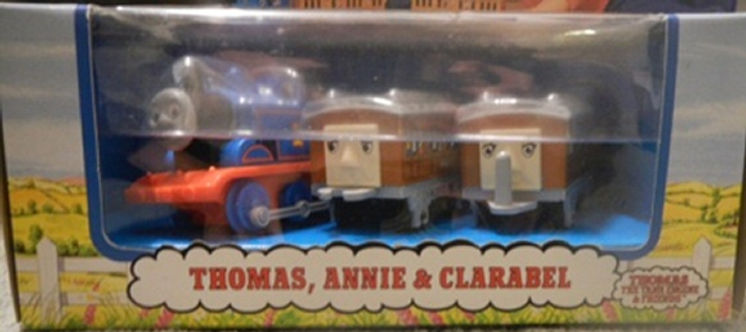 sts_merch_nylint_pushalong_thomasset_01.