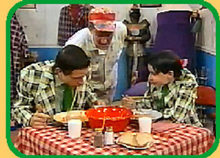 sts_schemerpresents_table_03.jpg