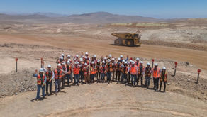 Komatsu entrega 700º caminhão autônomo para operação em minas